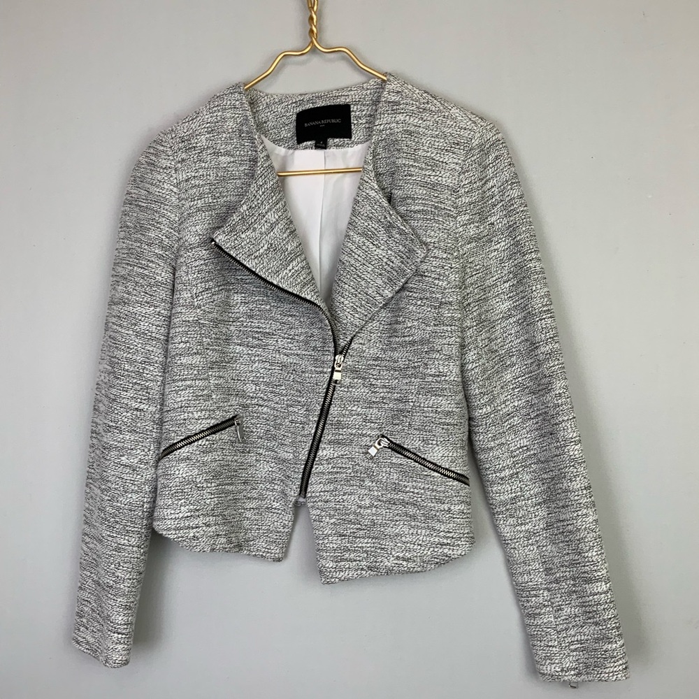 Banana Republic Sz 4 Black White Gray Tweed Asymmetrical Zip Moto Jacket Blazer